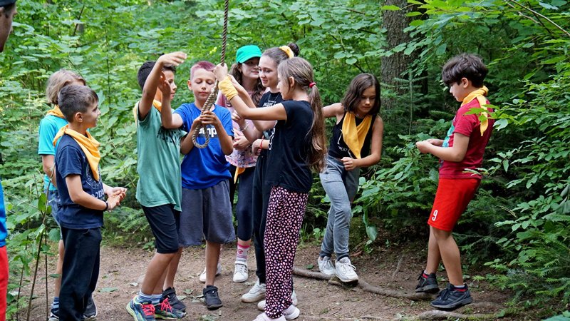 Atelierul de jocuri sportive